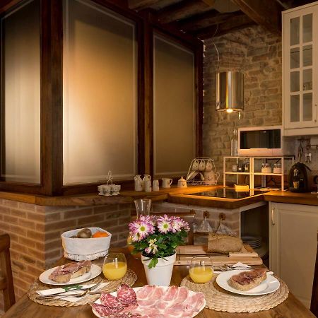 Le Stanze Di Rigoletto Bed and Breakfast Parma Eksteriør billede